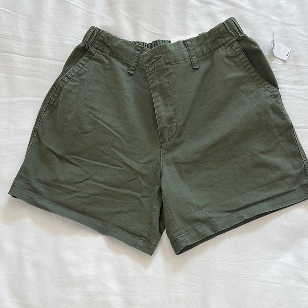 Old Navy Woman’s sz xs Dark Green OG Chino High rise Shorts NWTs
